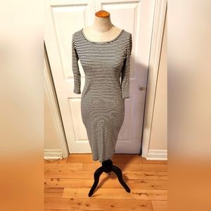 Gently used bodycon stretchy below the knee dress